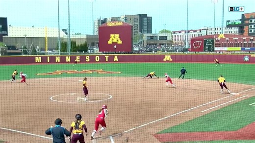 🔼 7th | A big insurance run! ✅@JaclynShowalter is up to four RBIs in the series finale!Wisconsin 5, Minnesota 1