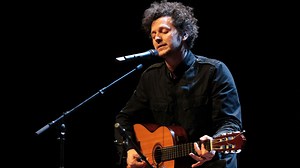 Le musicien Tom Pintens est décédé à l’âge de 49 ans - RTBF Actus