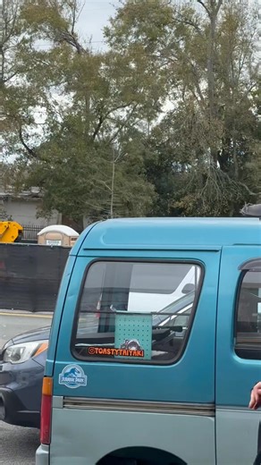 Flurries have been spotted!! It’s officially snowing for the @kreaturesodditymarket Frostbite market!! Be sure to stop by and support these vendors out in the cold! 🌈❤️❄️☠️ | Common Ground Books