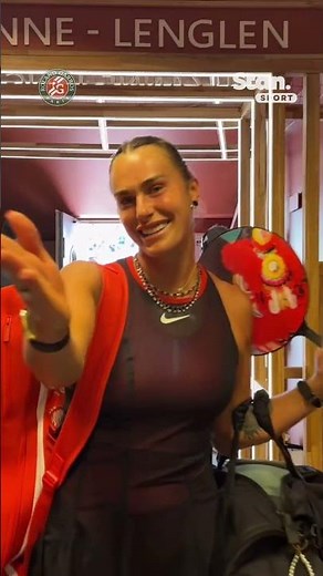 Who needs dance moves when you can strike a pose like Sabalenka 📸#RolandGarros