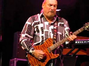 1.9K views · 83 reactions | Steve Cropper & Donald "Duck" Dunn Live at The State Theatre on The Memphis Tour of Australia 03/06/2008 GREEN ONIONS | Master Productions Brontosaurus Records | Facebook