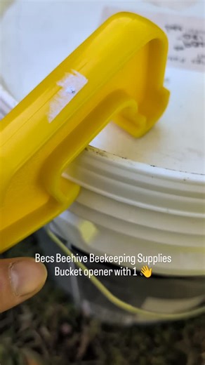 Opening a bucket has never been easier! One handed opening the paint bucket here. Perfectly suited to any large bucket: - honey bucket - swarm bucket - food grade bucket #becsbeehivebeekeepingsupplies #bucketopener #honeybucket #bucket #swarmbucket #captureswarm #beekeeper #beekeeping #beekeepinggear #beekeepingtools #openingbuckets #saveyourfingers #safebucketopener | Becs BeeHive Supplies & Aussie Beekeeping Gear
