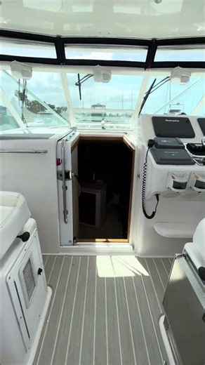 Walk-through of 35’ Cabo express Private Charter in San Diego ￼