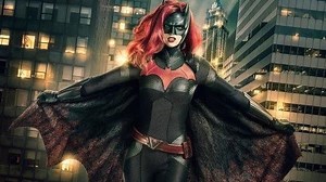 The CW revela el aspecto de Ruby Rose como Batwoman