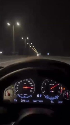 330 km/h sur l’autoroute… BMW M5 F10 🚀 #car #speed #automobile #autoroute #viral #trending