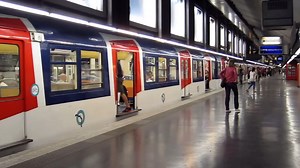 RER ligne A de Paris, MS61 rénové à la Gare Charles-de-Gaulle-Étoile