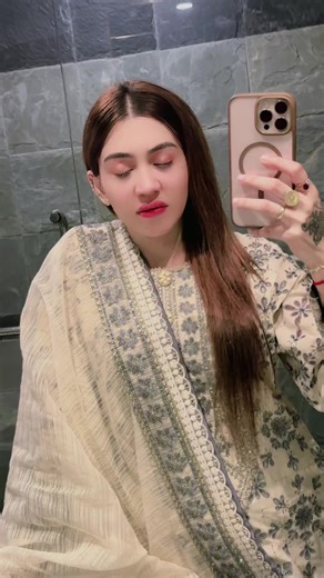 Mood swings 😑😂 #foryou #rabailsheikhh #blessed