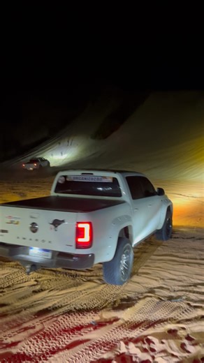 Amarok V6 throwing sand up in the air!