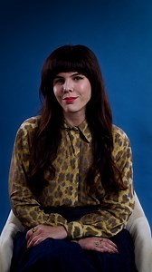 49K views · 138 reactions | Envie de passer à la seconde main et de chiner des vêtements vintage ? Nawal, créatrice de contenus spécialisée dans la mode seconde main et vintage, nous donne ses meilleurs conseils pour s’y mettre. Que ce soit en dépôts-vente, chiner en ligne ou en vide-greniers, elle vous donne toutes les astuces pour dénicher les perles rares et adopter un style unique tout en faisant des économies et en préservant la planète. | Réel média | Facebook