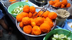 Roxas night market in Davao Philippines is full of delicious cheap eats | Strictly Dumpling