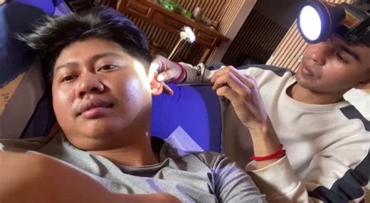 Ear Wax Removal Tips and Tricks | Cleaning Ear Safely