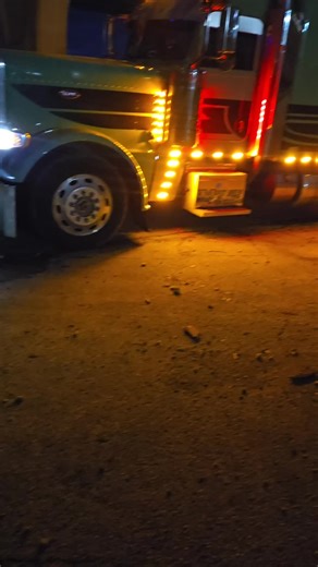 Waiting to load Milwaukee waterfront! #portofmilwaukee #wisconsin #lgbt🌈 #truckersoftiktok #cheesehauler #owneroperatorlife #389peterbilt #ladytrucker #owneroperator