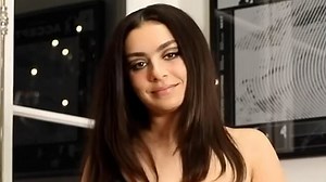 Charli XCX suffers wardrobe malfunction whilst presenting Aria Award