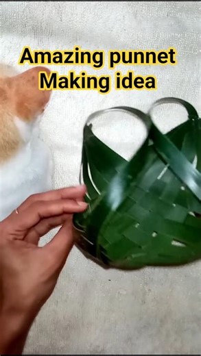 Cute easy punnet with coconut leaf for table decoration idea #decoration #leafart #creativeideas