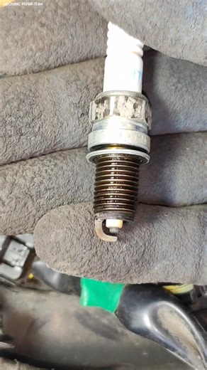 How to Remove and Clean Spark Plug Easily🤔