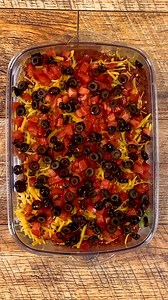 11K views · 106 reactions |  Calling all snack enthusiasts! Get ready to dive into the ultimate party delight with this glorious 7-Layer Dip! Watch how it’s made then follow this link for the recipe. https://bit.ly/44pDaqH Featured Products: Rectangular Cool & Serve https://bit.ly/3PVHUzH Manual Food Processor https://bit.ly/3K0Yn1R Everything Taco Seasoning https://bit.ly/3Q0PPvX For product information, contact your consultant or click the links above. | Pampered Chef | Facebook