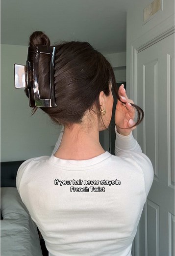 How to Do a French Twist with a Claw Clip That Actually Stays