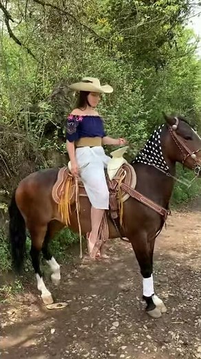 Montando a caballo 🐎