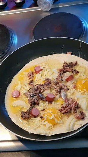 Delicious Breakfast Totilla Wrap Sandwich| Easy To Make & Very Filling| Sama Sizzles