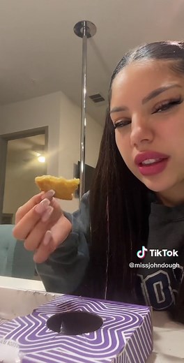 Tasting Insomnia Cookies - Review and Ranking