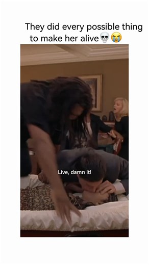 Us movie on Instagram: "🎬 Title: Scary Movie 3 (2003) 📺 Where to Watch: Available to rent or stream on major digital platforms (Amazon Prime Video, Apple TV, Google Play) ⭐ Ratings: • IMDb: ⭐ 5.5/10 • Rotten Tomatoes: 🍅 35% 📝 Short Summary: A spoof comedy that parodies popular horror and sci-fi films like The Ring, Signs, and 8 Mile. Reporter Cindy Campbell uncovers a mysterious videotape that kills viewers in seven days, while aliens invade Earth — all played for laughs. 🎭 Cast: • Anna Far