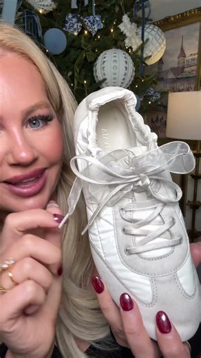 These are the viral VIVAIA Sneakerinas — the ones Bella Hadid was spotted wearing 👀✨ They’re this