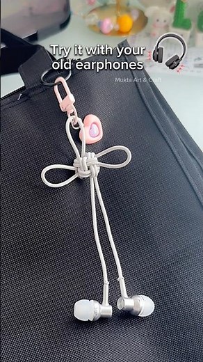 DIY headphones knot keychain 🎧✨#shorts #art #diy #craft #youtubeshorts