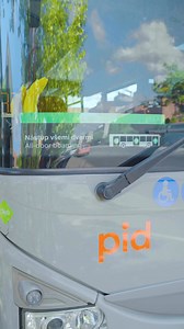 215K views · 711 reactions | ⏰ Zrychlujeme cestování příměstskými autobusy PID!  Od 1. srpna 2025 můžete na 118 linkách nastupovat všemi dveřmi. Jízdenku vám místo řidiče zkontroluje až revizor – stejně jako v pražské MHD.  Doplňkový prodej jízdenek u řidiče zůstává, chystáme ale slevy pro ty, kteří si ji zakoupí online v aplikaci PID Lítačka. Rychlejší odbavení = kratší čekání pro všechny. | Pražská integrovaná doprava | Facebook