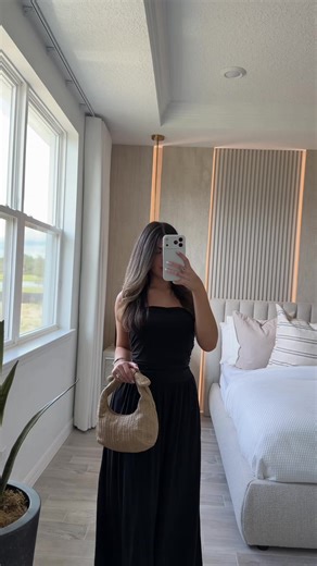 Top 2 Must-Have Flowy Spring Transition Dresses