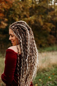 12K views · 213 reactions | Let’s talk about the design of our OG dreads—who else is obsessed with this style?  #wildcraftedbeauty #dreads #ogdesign #wavydreads #syntheticdreadlocks | Wildcrafted Beauty | Facebook