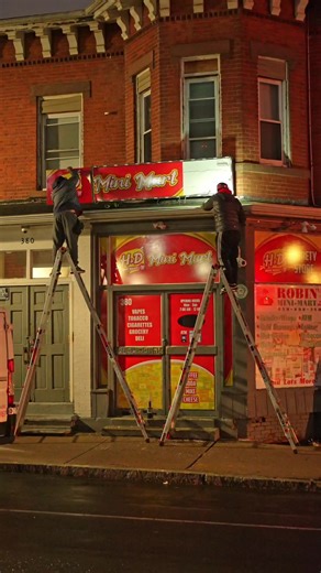 We just wrapped up these storefront graphics and it came out crazy clean. From the light box sign, to window graphics, door graphics, all done one panel at a time for that perfect finish 👌🏽 If your storefront needs to heat up and stand out, you already know who to call 🔥 📍 Jamkai Graphics 42 Nelson Street, East Hartford, CT 📞 860-960-1606 #StorefrontGraphics #WindowGraphics #LightBoxSign #WindowDecals #BusinessBranding