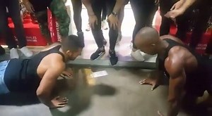 Colombian bodybuilders Junior Reynales Forbes (R) and Jose A. Chivata push-up battle last weekend in Medellin. Junior is training for Musclemania® Colombia and Feria Fit in May and September, respectively. Musclemania Latino - Musclemanialatino.com | Musclemania