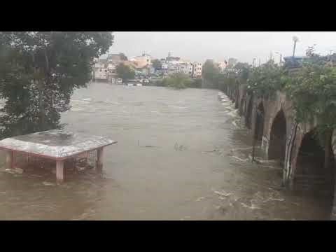 Today Musi river floods @ Hyderabad ‪@apengineershub1279‬