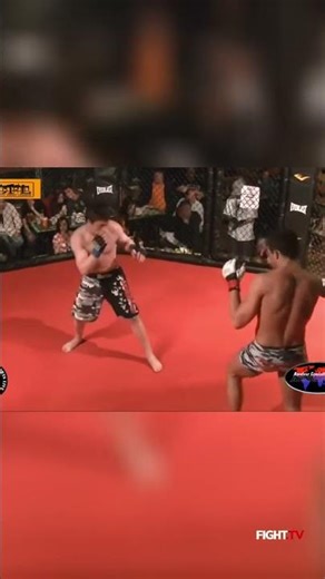 Epic Cage Fight Showdown: Adrenaline Pumping Action!