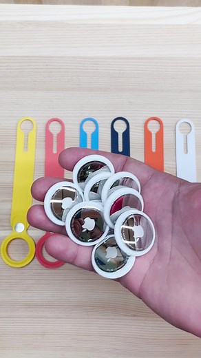 Apple AirTag Loop Unboxing and Overview