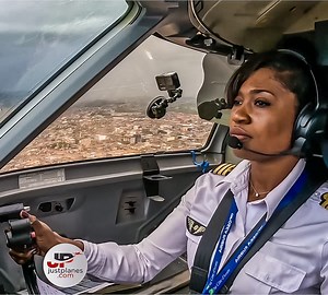 ✈️ Air Cote D'Ivoire Q-400 landing in San Pedro | Just Planes