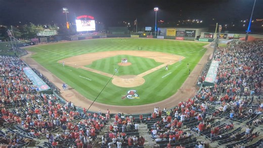 6,435 rise to their feet to salute Quinn Mathews after 7.2 dominant innings. | Springfield Cardinals