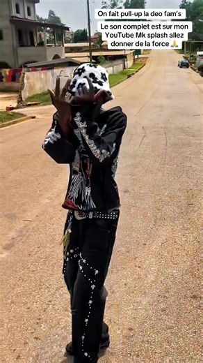 On fait pull up la deo fam’s @PHILIPAYNE @Himra @ICONIC @slai_slai @OG MAHILET @vvschatta #rapivoirien225🇨🇮 #rap #viralvideo #rap