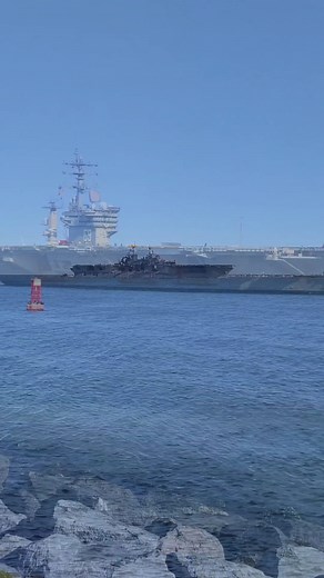 ON THE MOVE⚓ USS Dwight D #Eisenhower (CVN- 69)USS WASP(LHD-1) #BUSH...