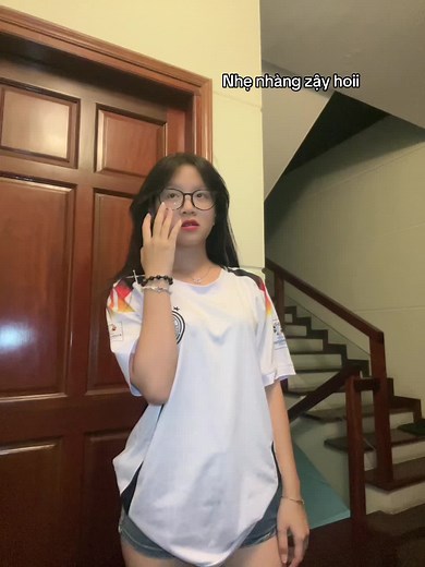 Nhảy Trend TikTok - Cách Nhảy Nhẹ Nhàng Zậy Hoii