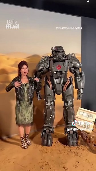 Where's Bear? 👀 The Golden Bachelor winner Sunny Long attended the Fallout premiere without her now boyfriend, Barry 'Bear' Myrden. #thebachelor #fallout #premiere #boyfriend #solo