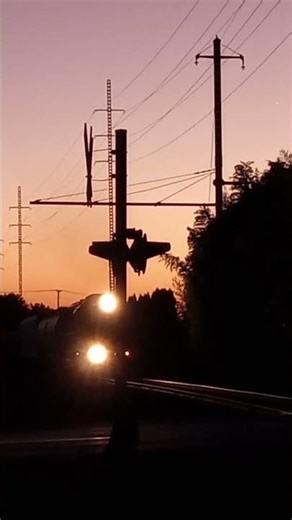 RS5T horn & Notch 8 SD40E 6322 on the Mountville grade w/NS H19 on 10-5-25!!!