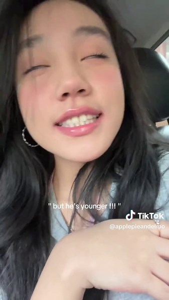 Apple Pie dan Elmo: Ketika Dia Lebih Muda