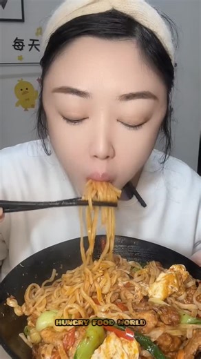 HUNGRY FOOD WORLD on Instagram: "Homemade Noodles Eating . . . #noodleseating #noodles #challange #yummy #trending #fyp #foryou"