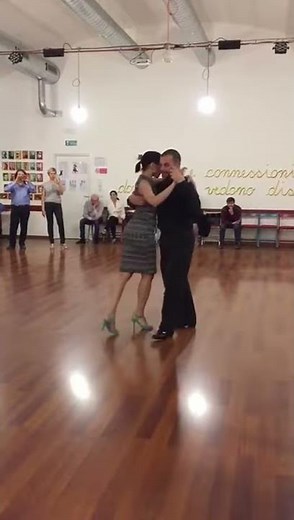 Lezione tango argentino - passi e figure di Tango Argentino - Sequenza Vals