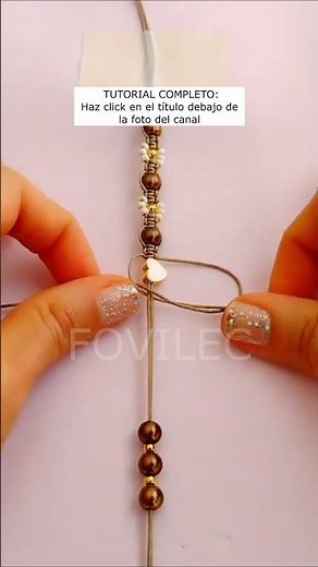 Macramé Bracelet with Pearls and Flowers #jewelry #handmade #bracelet #diy #stringbracelets