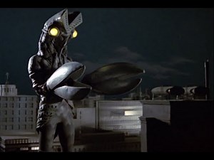Ultraman en HD Capítulo 2 "Disparen al invasor espacial"