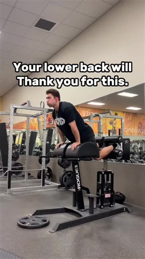 This interesting isometric into dynamic work is such a great way to build core strength and strong foundation for other main lifts. Try our training system which includes things just like this inside of @peakstrengthapp !