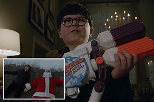 ‘Home Alone’ reboot sees Ellie Kemper and Rob Delaney as dimwitted robbers