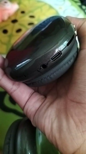 how to connect a l12 headphone